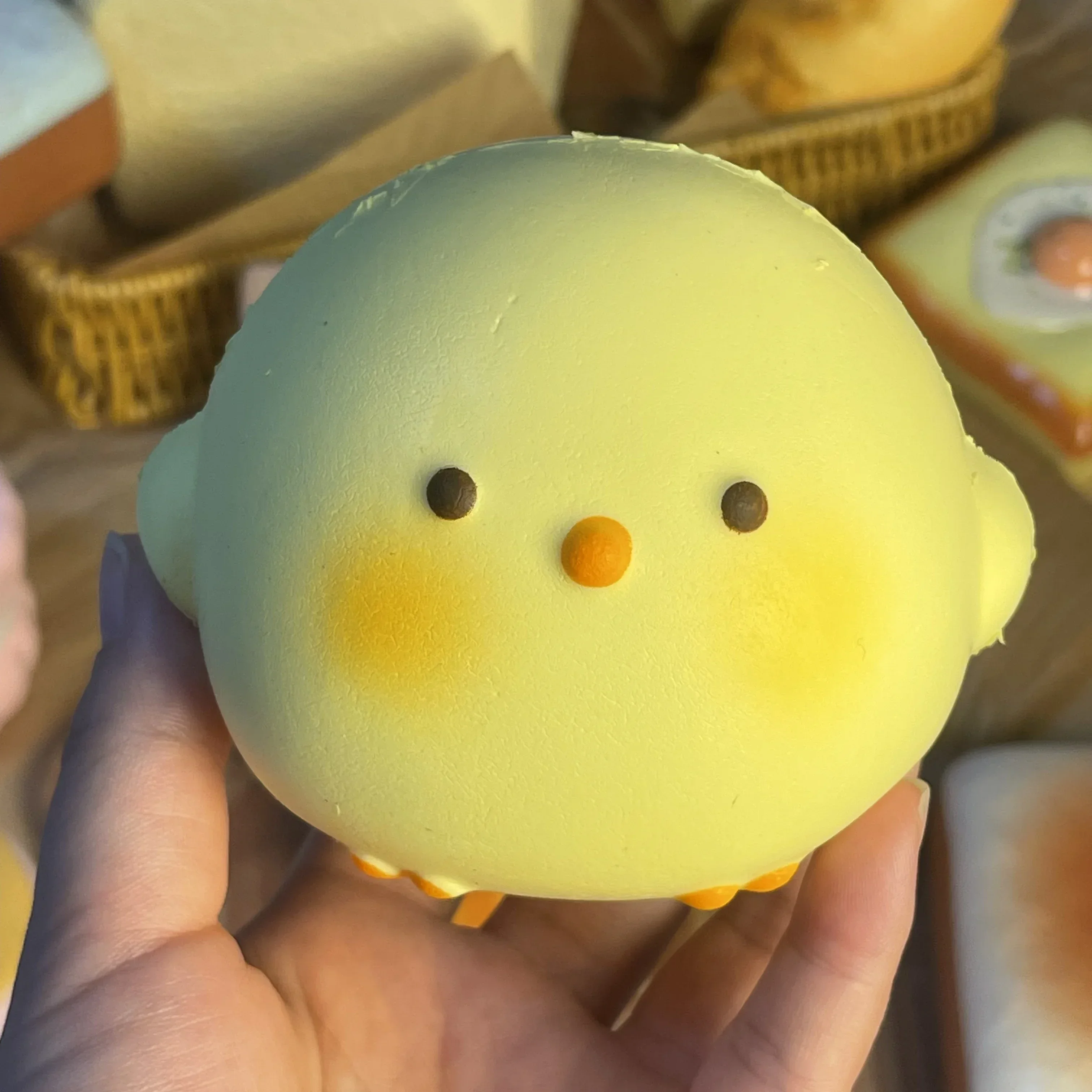 HOT! Cute Giant Chick Squishy  - Kids' Toy recension och pris